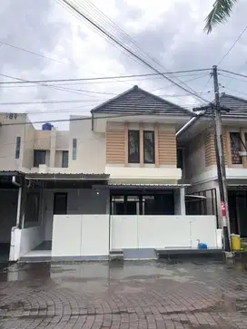 Rumah 2 Lantai dlm Perumahan Elit Padma Residence dkt Khalifa Dental