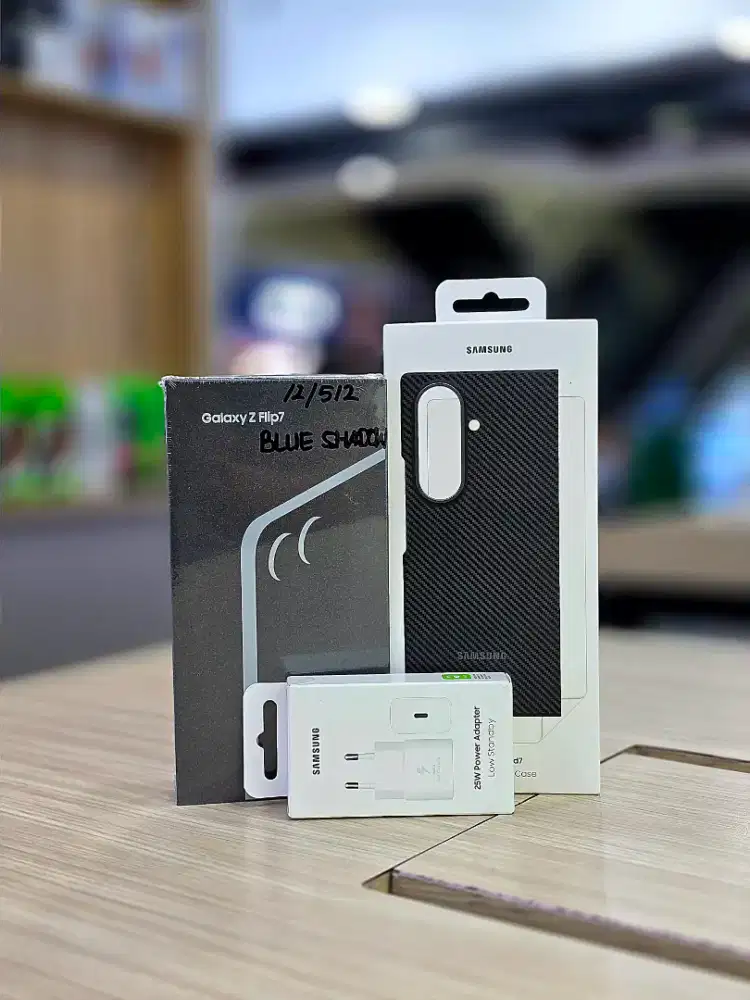 Samsung Galaxy Flip 7 256gb