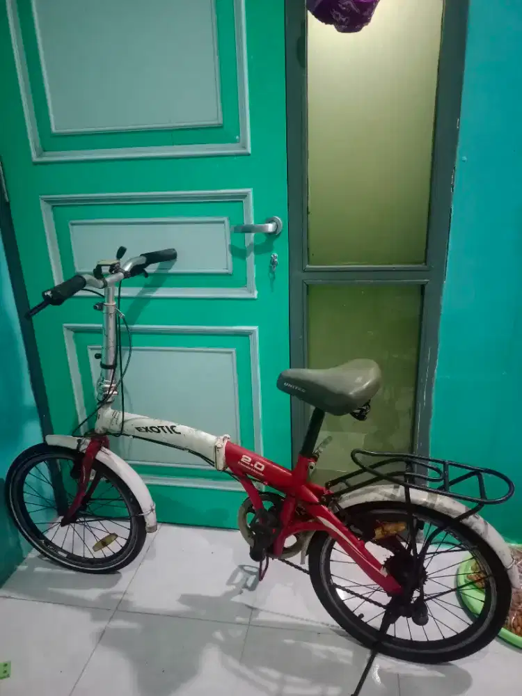 Di jual sepeda merek exotic lipat  ukuran 20/22