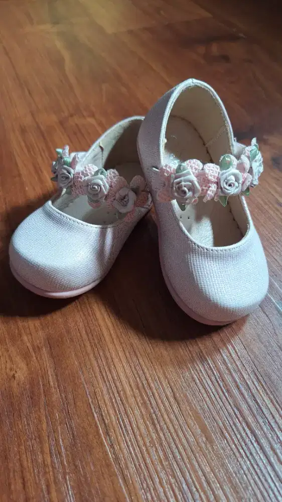 SEPATU ANAK PEREMPUAN SIZE 21
