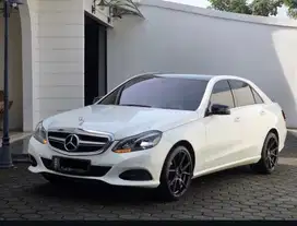 Mercedes benz W212