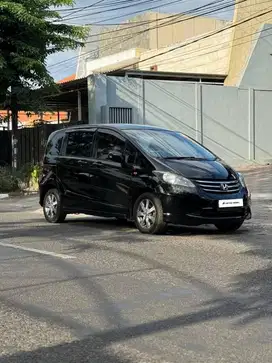 HONDA FREED PSD 2010 / 2009 Hitam Matic Bagus Murah Kredit Surabaya