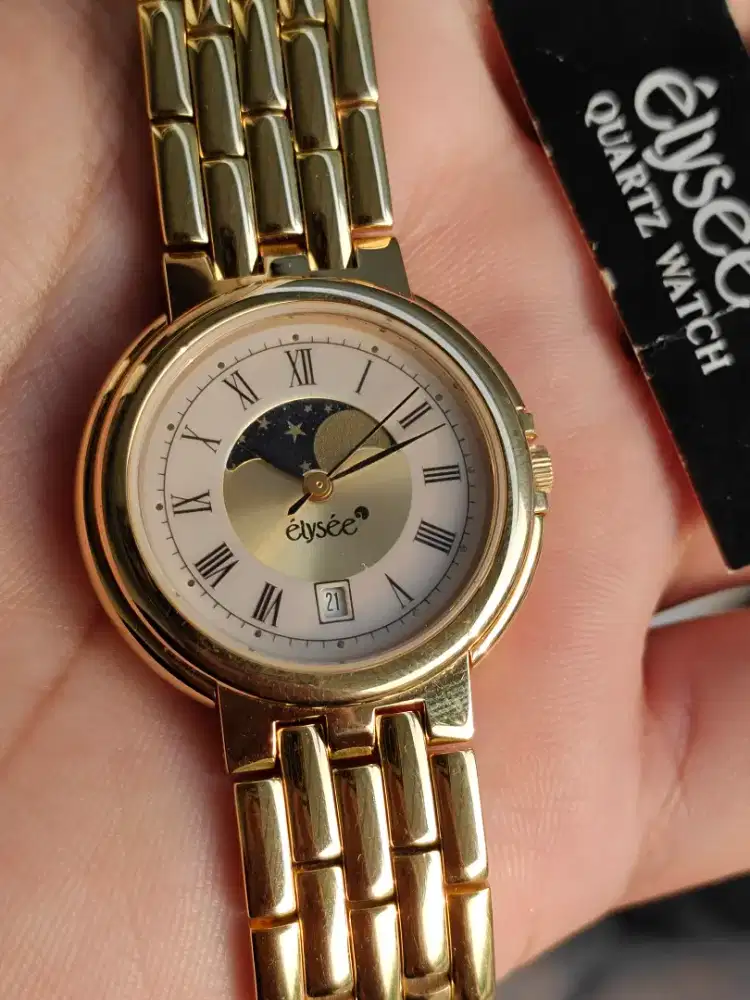 Elysee moonphase