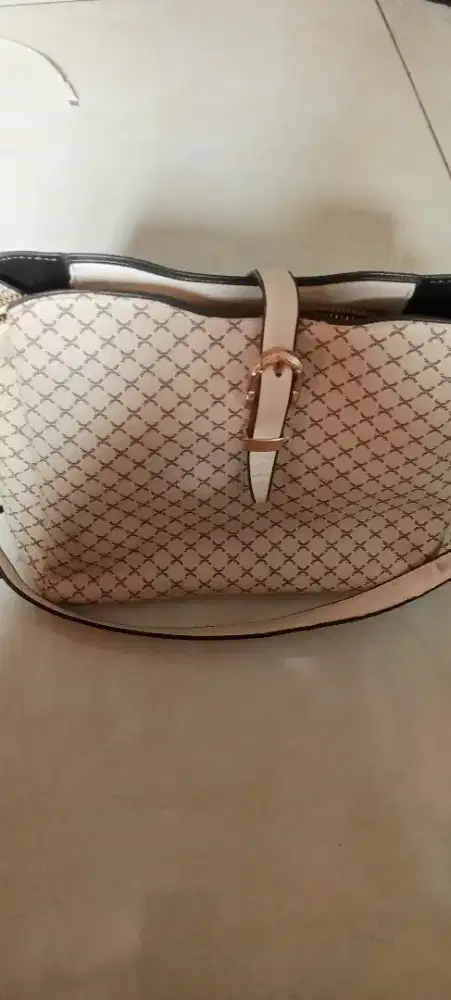 Jual tas murah bekas