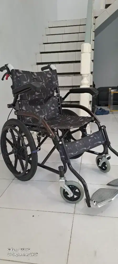 jual kursi dorong baru