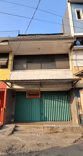 Disewakan: Ruko 3 Lantai di Pamulang. Strategis untuk Usaha