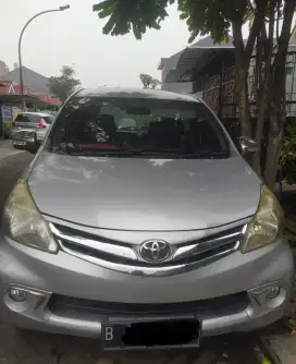 Avanza 2012 silver