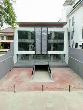 Dijual Gedung Serbaguna Siap Pakai di Duren Sawit Jakarta timur