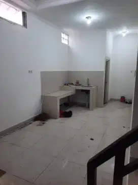 RUMAH MURAH STRATEGIS DI MANGGA BESAR 9