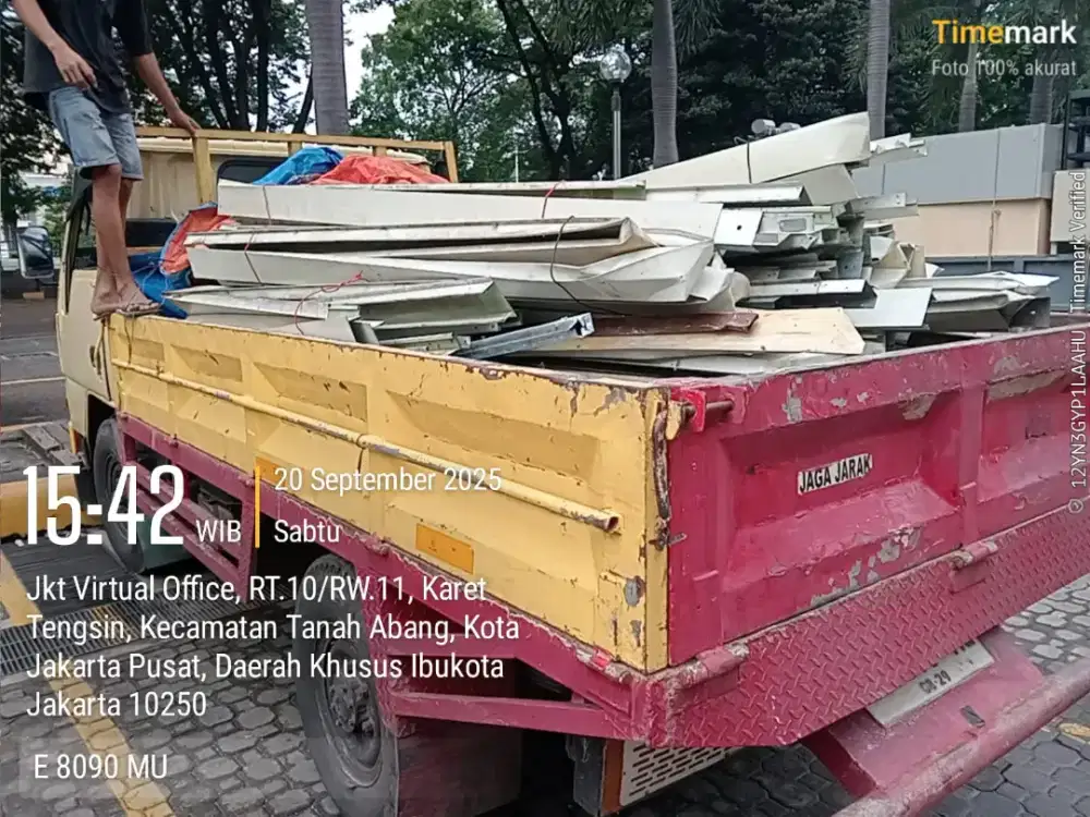 Jasa angkut puing dan buang sampah