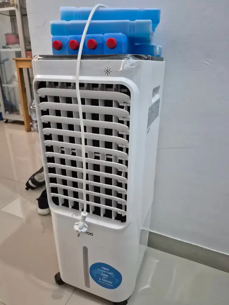 Free 4 Ice Pack tutup merah - Air Cooler Denpoo Kipas Angin berAC