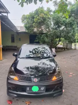 Nissan latio hatchback built up 2006 1.8 AT