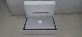 Apple Macbook 11 Inch 2015, Seperti Baru, Komplit, Mulus, Jarang Pakai