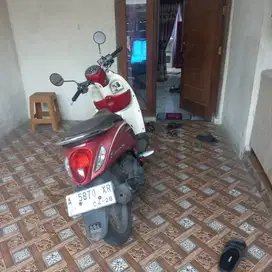 Dijual Honda Scoopy Fi 2013 Merah