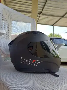 Helm KYT R-10 Fullface (Like New)