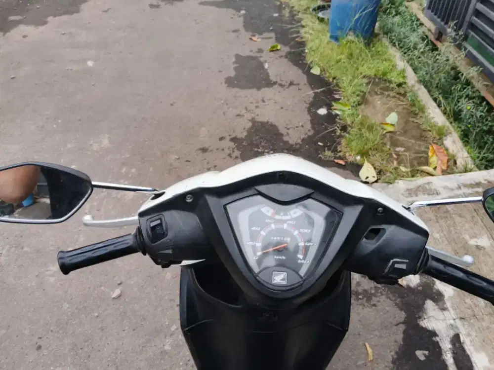 Honda Spacy 2011