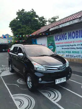 Toyota Avanza G matic 2013 (double airbag)