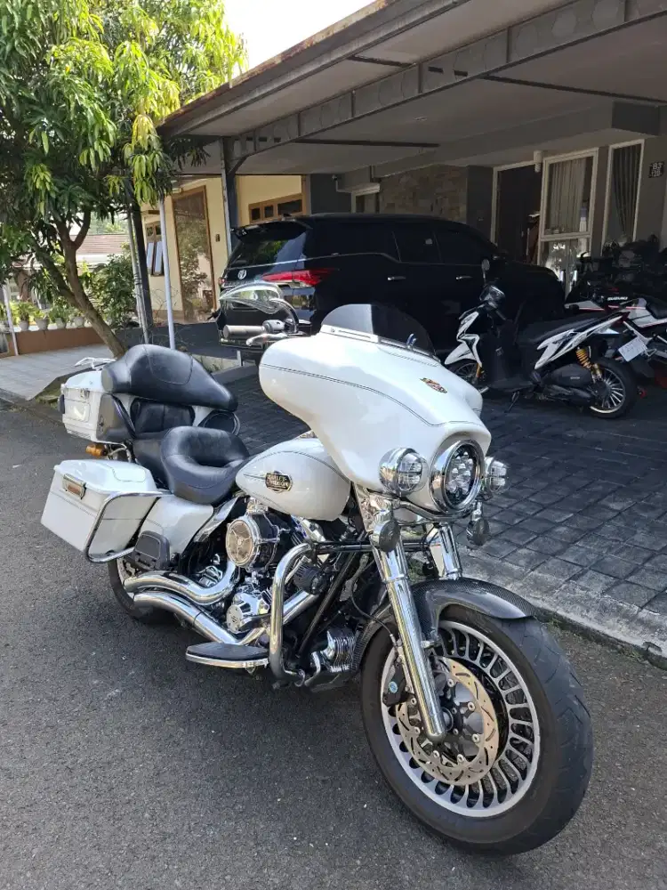 Dijual Nego Harley Davidson Ultra Classic Tahun 2012