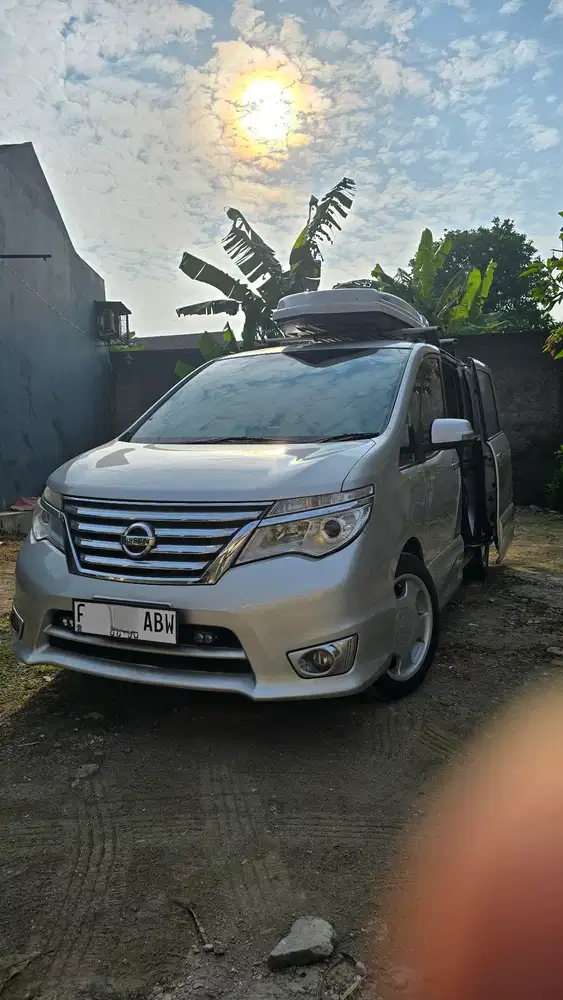Nissan Serena 2015 Bensin
