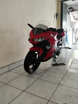 Ninja fi thn 2023 cash. / Kredit Bali dharma motor