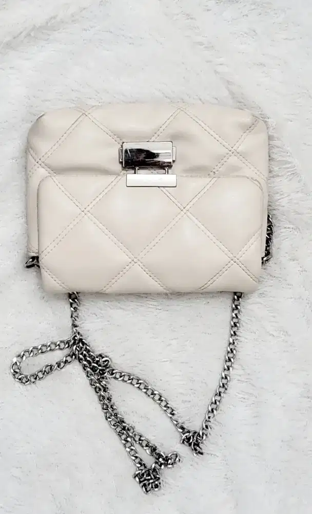 Tas cewe slempang H&M