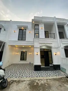2 lantai siap huni . Banyak promo nyaaaaaa