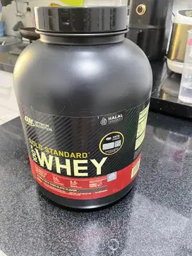 Susu Gold Standard Whey, kondisi baru. Alasan dijual karena salah beli