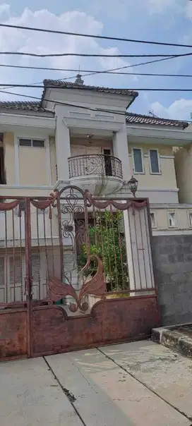 DIJUAL CEPAT RUMAH DEKAT MALL DAAN MOGOT