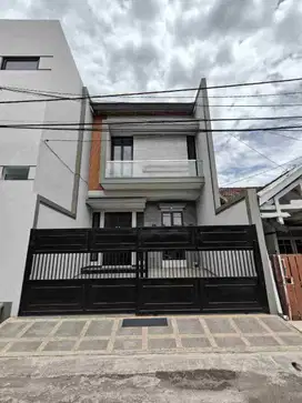 Dijual Rumah Baru Gress Nginden Intan