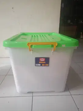 Kontainer plastik