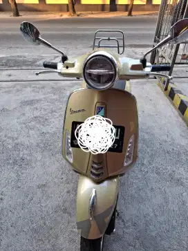 Vespa 75 UNIVESERY