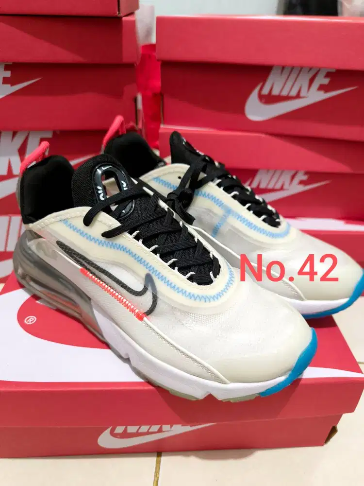 SEPATU NIKE AIRMAX 2099
