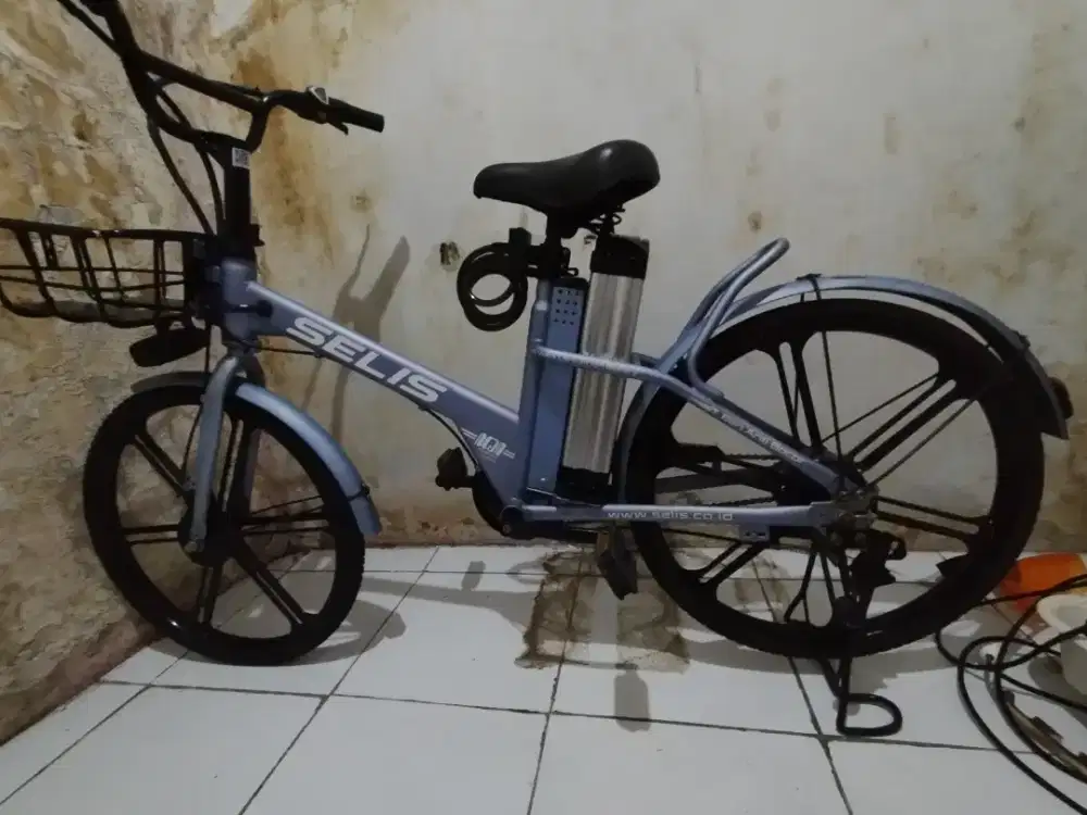 Sepeda Selis IOI listrik