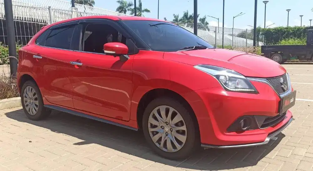 Suzuki Baleno At Hatchback 2019/2020 Red