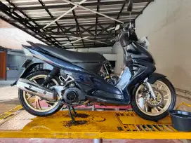 SUZUKI SKYWAVE 2009