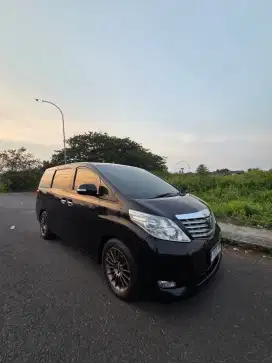 Toyota Alphard 2011