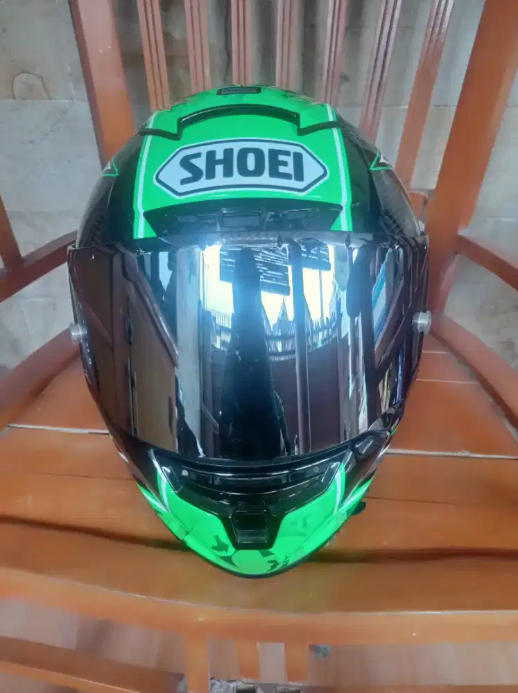 Helm Shoei X14 (Xfourteen)
SECOND