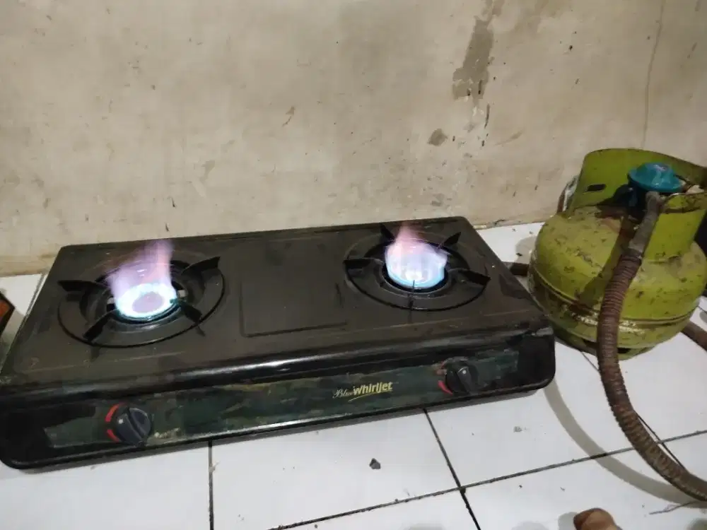 Kompor 2 tungku sepaketan komplit siap pakai siap anter harga 450 ribu