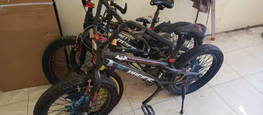 Dijual sepeda anak fasific, 2 sepeda. Bisa beli satuan, nego