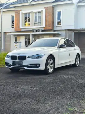 BMW 320i F30 Sport