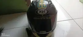 Helem KYT RC 7 kondisi bekas