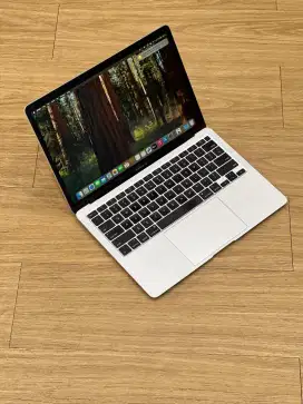 MacBook Air 2020 , 13 inch , 8/512