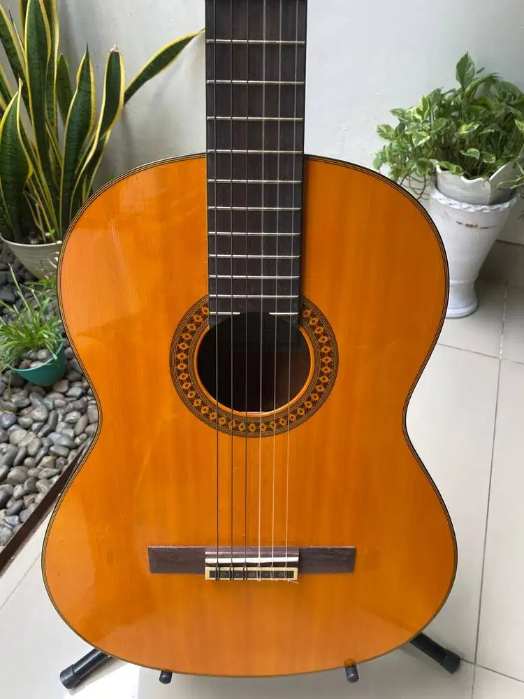 GITAR AKUSTIK - YAMAHA C 80 – MULUS – BEKAS