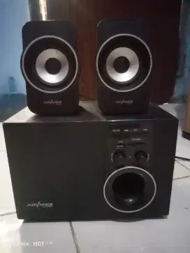 Speaker  blootot  ADVANCE.