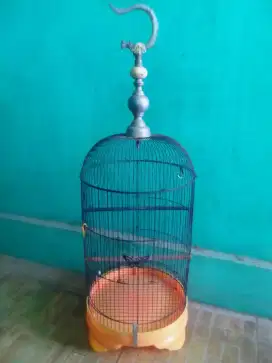 Kandang besi mewah
