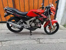 Ninja R 2014 oren