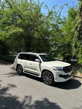 Toyota Land Cruiser V8 4.5 Diesel AT 2011