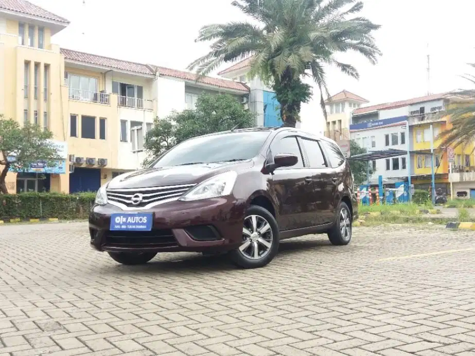 Nissan Grand livina  1.5 SV Bensin-AT 2017 Merah