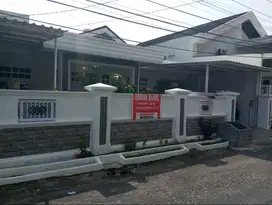 DIJUAL : Rumah siap huni di kawasan perumahan elite Poligon