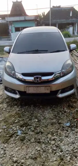 Mobilio 1,5E  2014